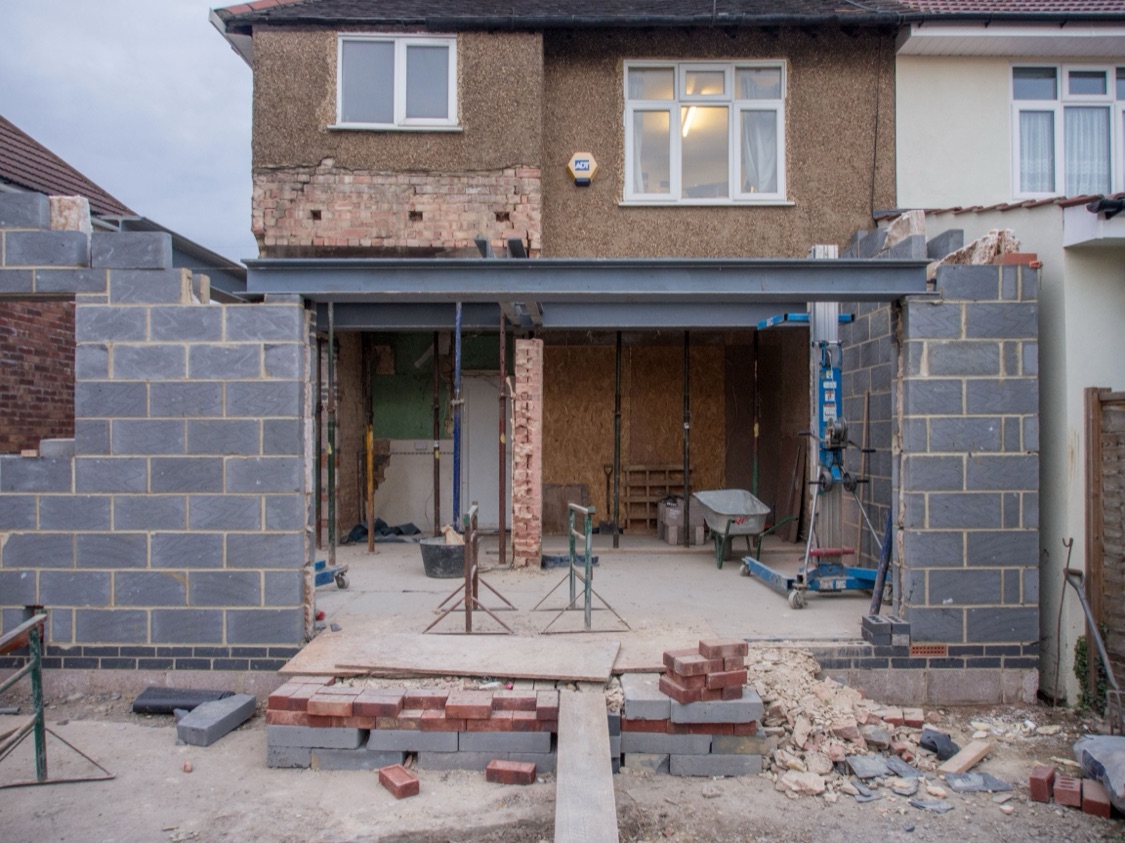 BRRR Strategy Lenders in the UK (2026): Auction, Refurb and Refinance Compared
