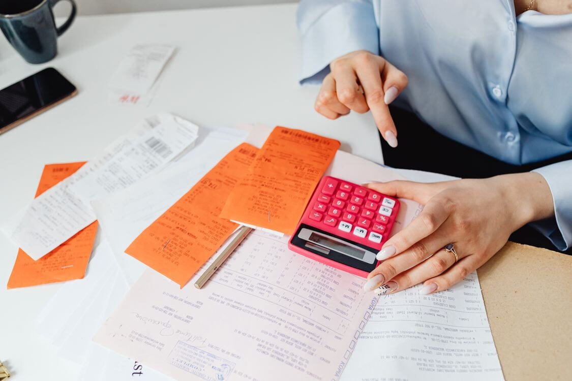 Lease extension valuation and cost calculation paperwork