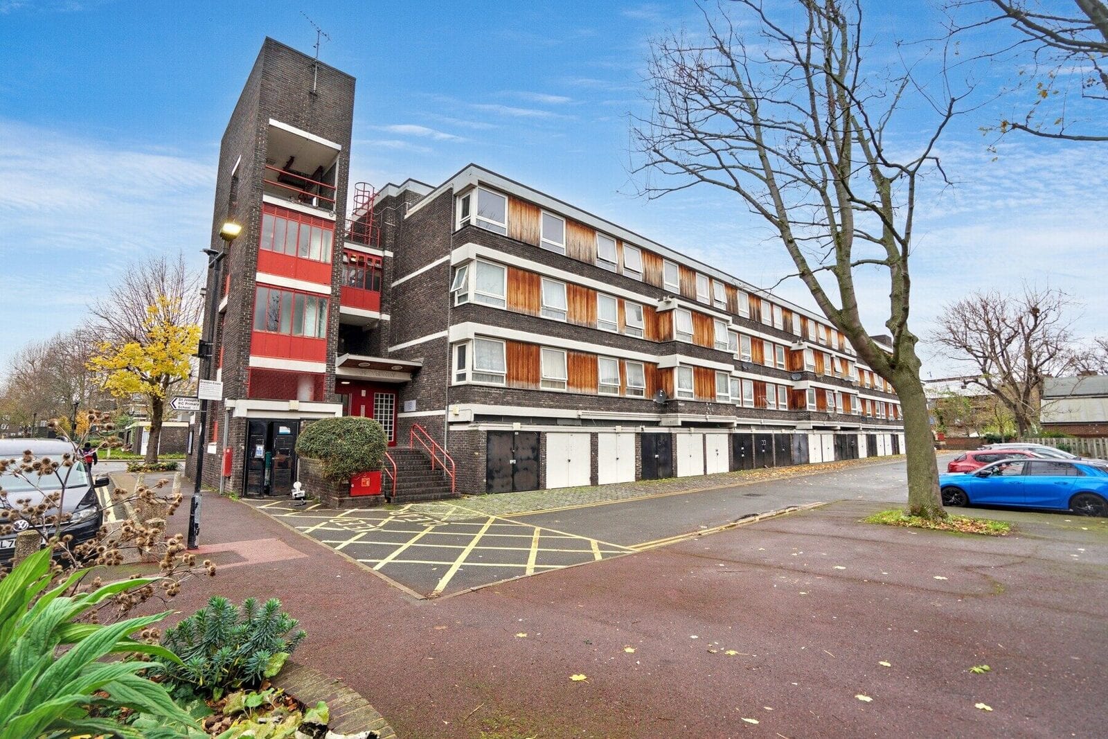Kirwyn Way flat before refurbishment